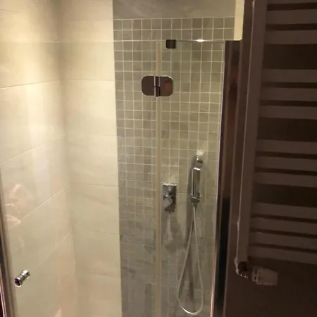 Apartament White Glove Kolobrzeska غدانسك