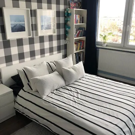 شقة Apartament White Glove Kolobrzeska *